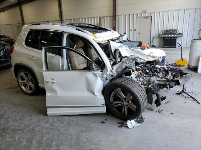 2015 Volkswagen Tiguan VIN WVGAV7AX5FW015900 COPART salvage auction — ALL OVER, GA - CERT OF TITLE-SALVAGE, sold $225 on 2026-07-02 (photo 4)