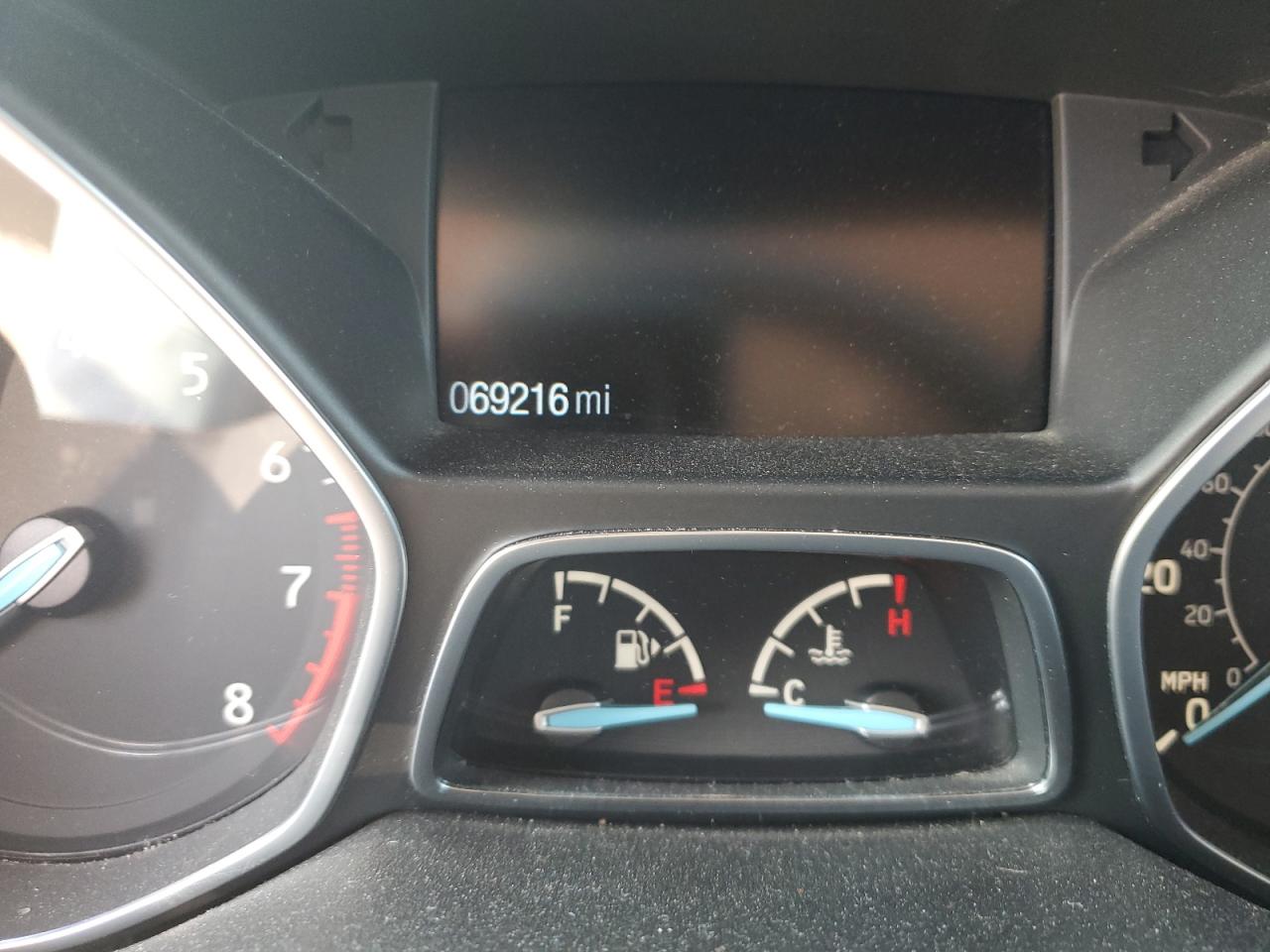 2018 FORD ESCAPE VIN 1FMCU0GD9JUA18626 COPART salvage auction — ALL OVER, IL - SALVAGE CERTIFICATE, sold $2,000 on 2024-10-07 (photo 9)
