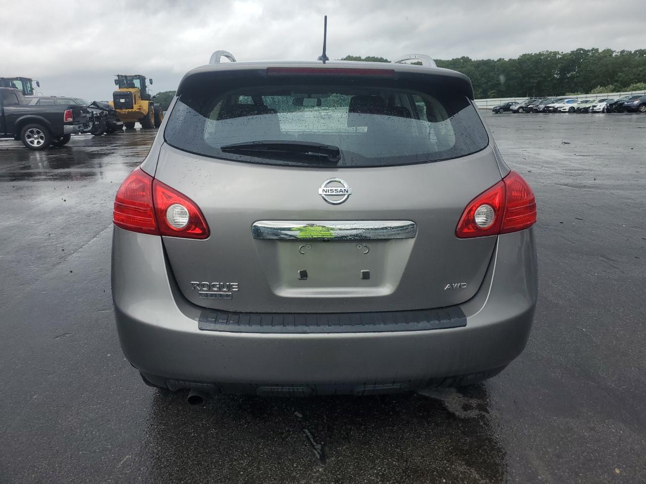 2014 NISSAN ROGUE VIN JN8AS5MV3EW722413 COPART salvage auction — FRONT END, MA - CERT OF TITLE-RECONSTRCTD COLL, sold $2,150 on 2024-08-28 (photo 6)