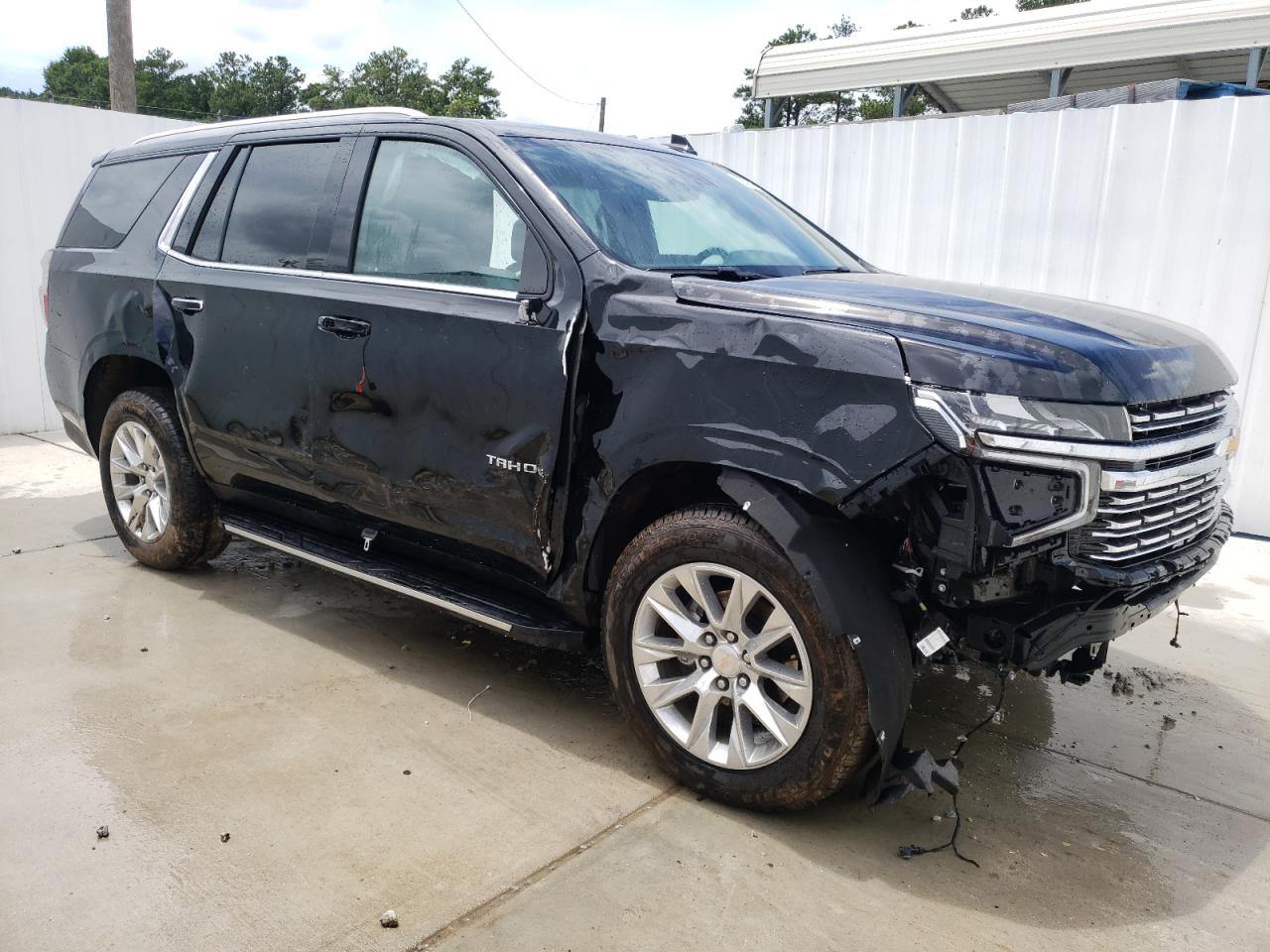 2023 Chevrolet Tahoe VIN 1GNSKSKD6PR466186 COPART salvage auction — ALL OVER, VA - CERTIFICATE OF TITLE, sold $27,000 on 2024-08-05 (photo 4)