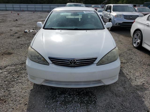 2005 Toyota Camry VIN 4T1BE30K25U594812 COPART salvage auction — REAR END, Fl - Cert Of Title Slvg Rebuildable, sold $775 on 2026-07-02 (photo 5)