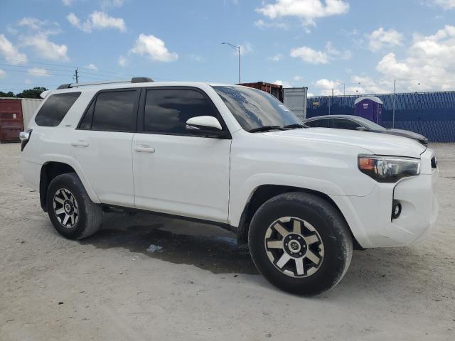 2023 Toyota 4runner VIN JTEFU5JR7P5293543 COPART salvage auction — MINOR DENT/SCRATCHES, Fl - Cert Of Title W/Slvg History, sold $8,000 on 2026-07-27 (photo 4)