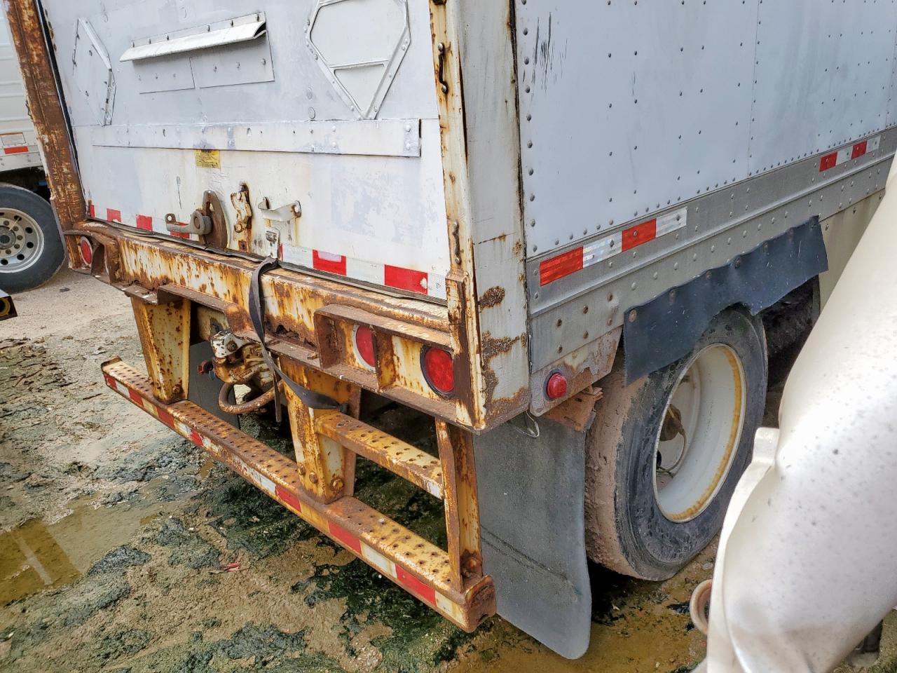 2008 Great dane All models VIN 1GRAA561X8K200372 COPART salvage auction — Minor Dent/Scratches, TN - CERTIFICATE OF TITLE, sold $500 on 2026-09-08 (photo 6)