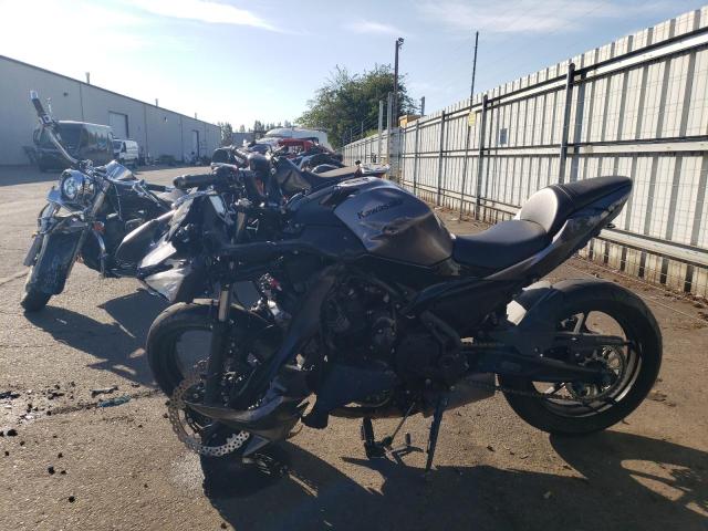 2021 Kawasaki Ex650 VIN ML5EXEM19MDA30224 COPART salvage auction — ROLLOVER, Or - Salvage Title Certificate, sold $350 on 2026-07-09 (photo 3)
