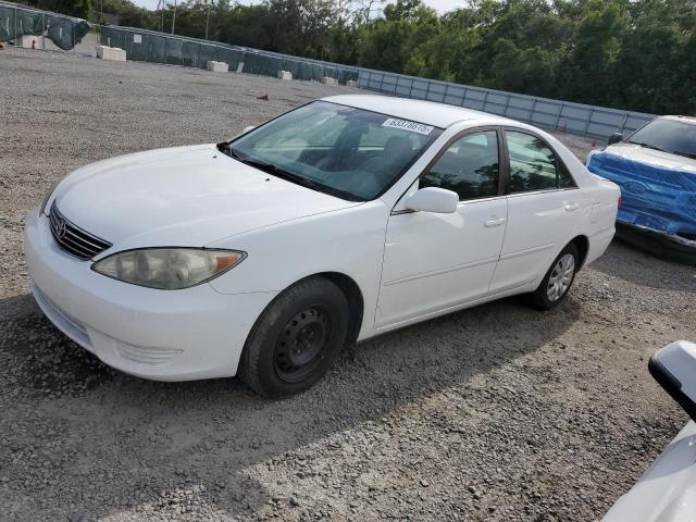 2005 Toyota Camry VIN 4T1BE30K25U594812 COPART salvage auction — REAR END, Fl - Cert Of Title Slvg Rebuildable, sold $775 on 2026-07-02 (photo 1)