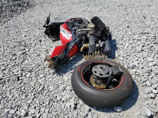 2022 Ducati Panigale VIN ZDMDAGWW3NB001128 COPART salvage auction — ROLLOVER, Ky - Bill Of Sale/Part Only/No Titl, sold $950 on 2026-07-23 (photo 4)