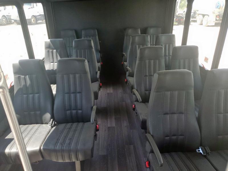 2024 Ford Econoline VIN 1FDFE4FN1RDD17602 COPART salvage auction — FRONT END, TX - SALVAGE VEHICLE TITLE, sold $6,900 on 2026-07-09 (photo 6)