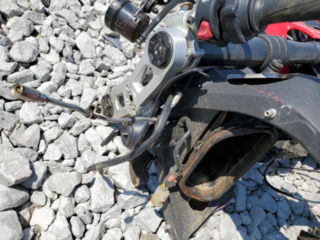 2022 Ducati Panigale VIN ZDMDAGWW3NB001128 COPART salvage auction — ROLLOVER, Ky - Bill Of Sale/Part Only/No Titl, sold $950 on 2026-07-23 (photo 7)