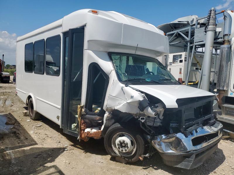 2024 Ford Econoline VIN 1FDFE4FN1RDD17602 COPART salvage auction — FRONT END, TX - SALVAGE VEHICLE TITLE, sold $7,900 on 2026-08-24 (photo 1)