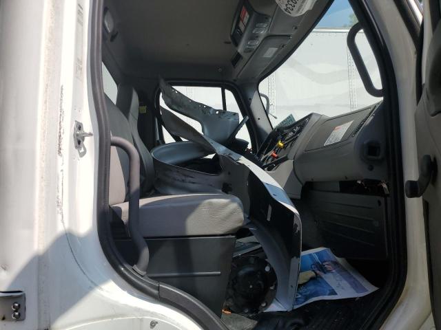 2022 Freightliner M2 106 VIN 3ALDCXFC1NDNL8843 COPART salvage auction — FRONT END, VA - CERT OF TITLE - SALVAGE, sold $10,600 on 2026-08-20 (photo 5)