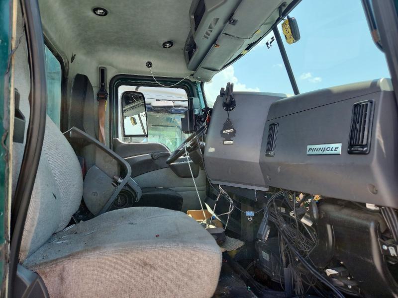 2018 Mack 600 rd600 VIN 1M1AW01X4JM010569 COPART salvage auction — MECHANICAL, OK - CERTIFICATE OF TITLE (P), sold $125 on 2026-09-08 (photo 5)