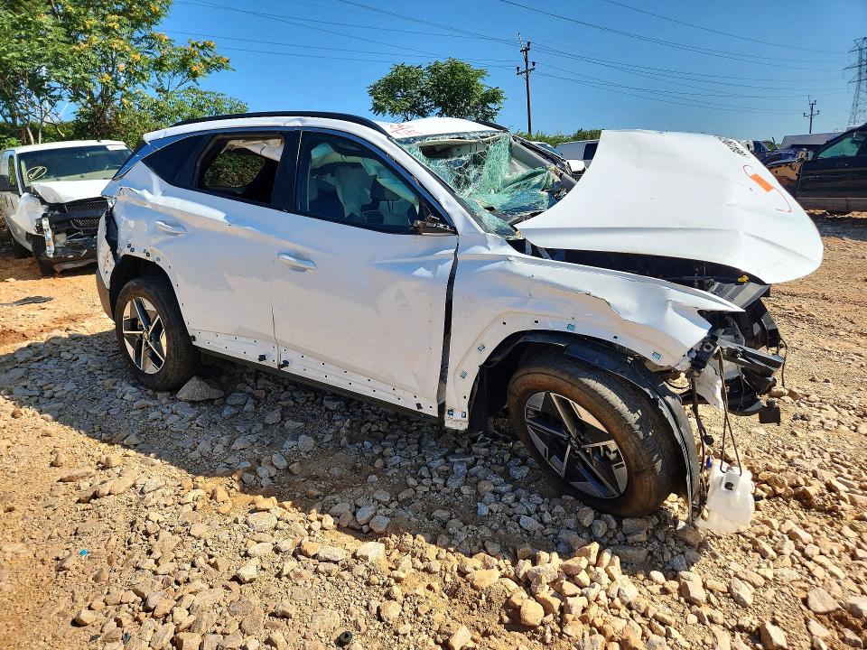 2025 Hyundai Tucson VIN 5NMJB3DEXSH508016 COPART salvage auction — FRONT END, Fl - Dlr Only Cert Of Destruction (P), sold $650 on 2026-07-27 (photo 4)