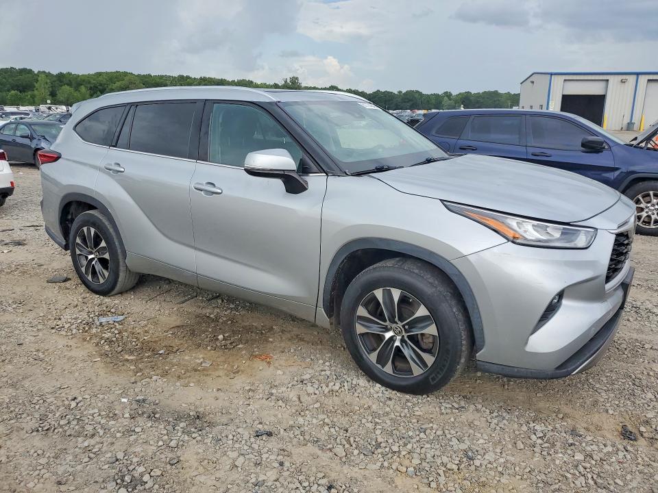 2020 Toyota Highlander VIN 5TDGZRAH5LS500220 COPART salvage auction — MINOR DENT/SCRATCHES, Ar - Certificate Of Title (P), sold $17,300 on 2026-07-28 (photo 4)