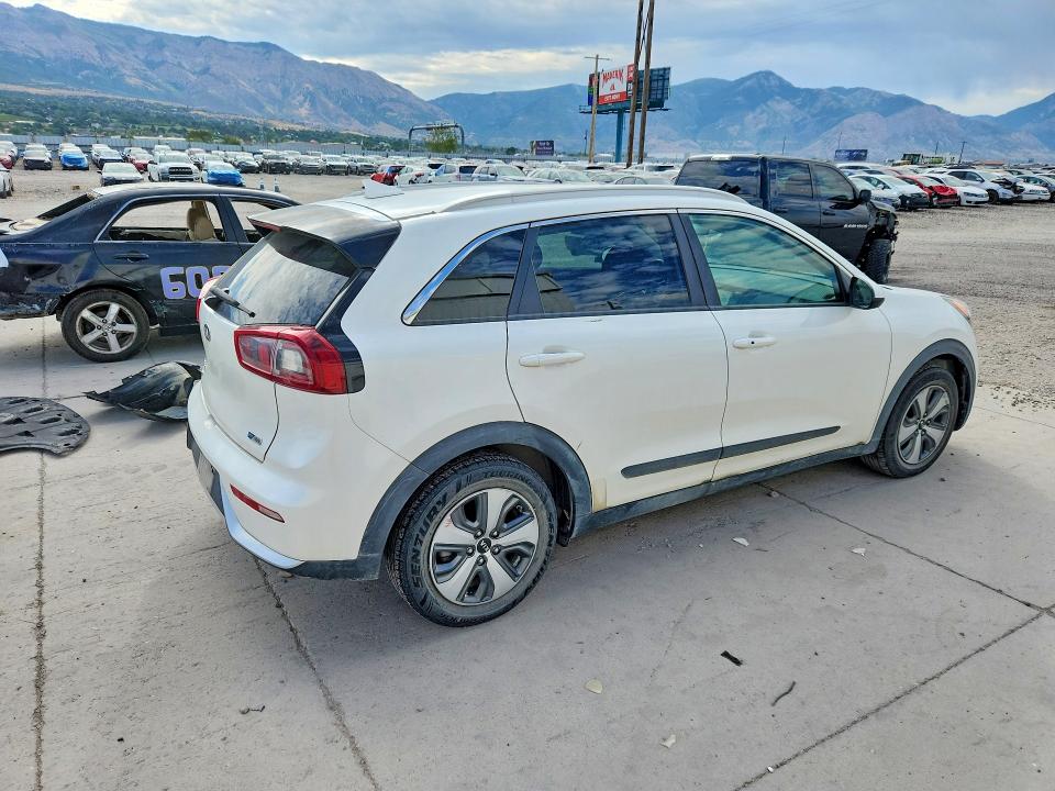 2019 Kia Niro VIN KNDCB3LC7K5252297 COPART salvage auction — MECHANICAL, Ia - Certificate Of Title, sold $150 on 2026-07-27 (photo 3)