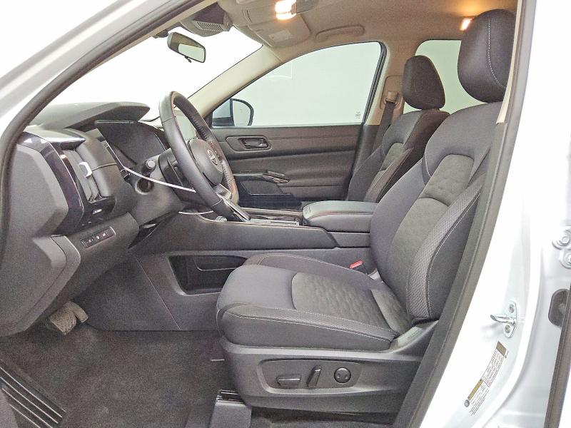 2025 Nissan Pathfinder VIN 5N1DR3BAXSC302097 COPART salvage auction — MINOR DENT/SCRATCHES, TX - CERTIFICATE OF TITLE, sold $24,750 on 2026-07-23 (photo 7)
