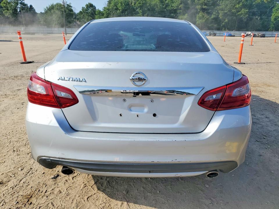2018 Nissan Altima VIN 1N4AL3AP7JC199773 COPART salvage auction — MINOR DENT/SCRATCHES, LA - CERTIFICATE OF TITLE, sold $1,000 on 2026-07-31 (photo 6)