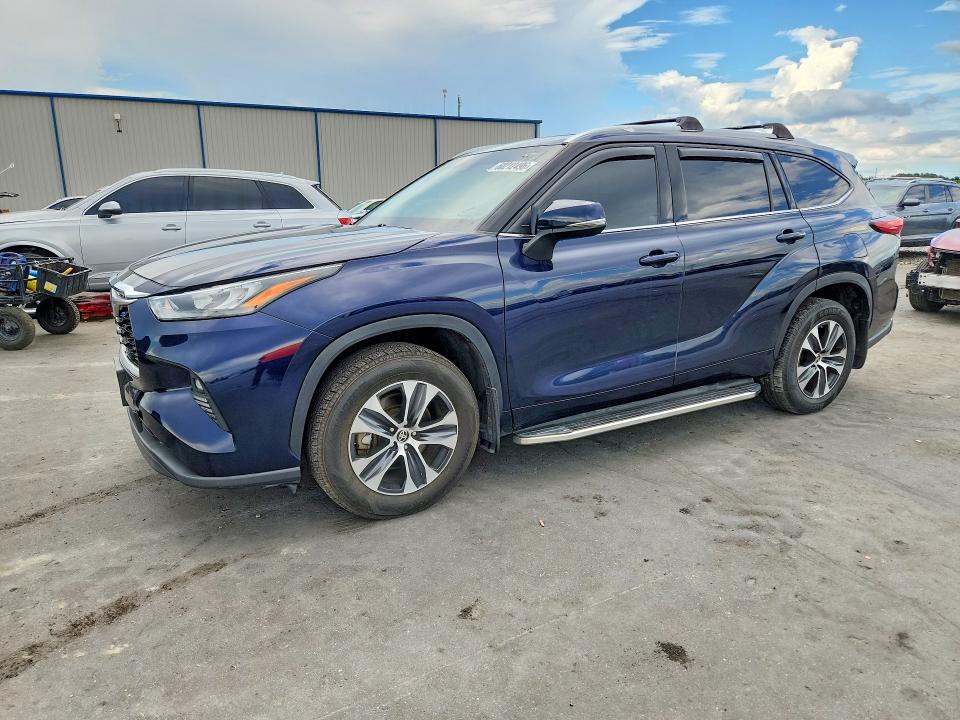 2020 Toyota VIN 5TDHZRBH4LS041670 COPART salvage auction — MINOR DENT/SCRATCHES, Fl - Certificate Of Title (P), sold $7,200 on 2026-07-20 (photo 1)