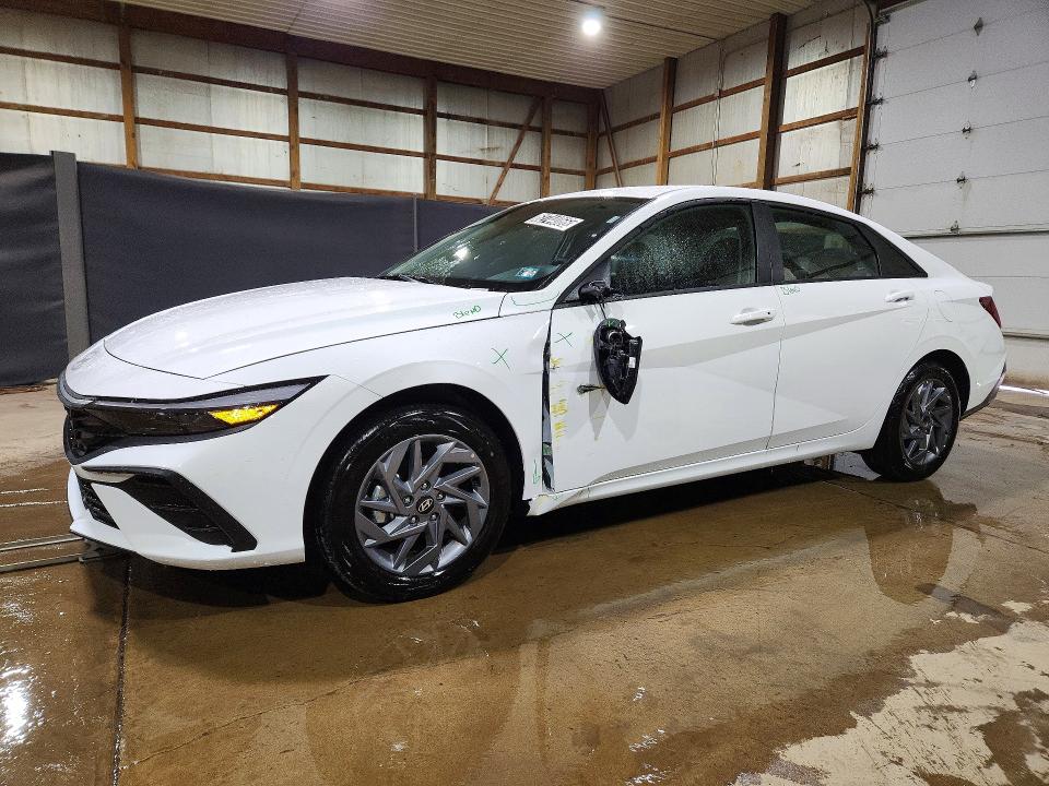 2026 Hyundai Elantra VIN KMHLM4DJ5TU206080 — COPART salvage auction photo