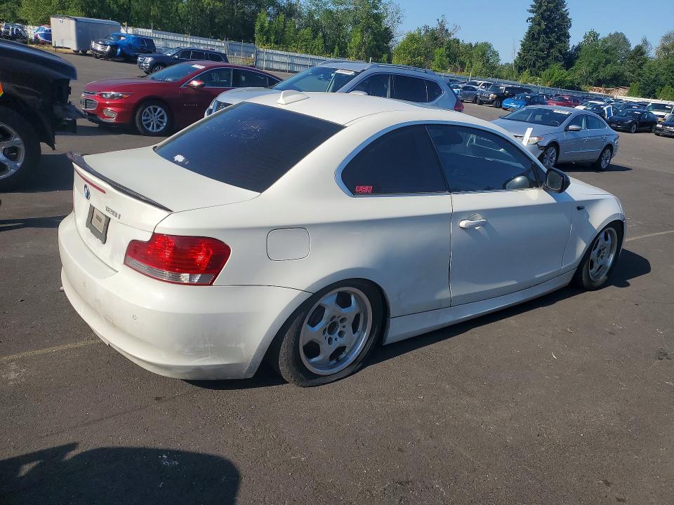 2010 BMW 1 series VIN WBAUP9C54AVL89283 COPART salvage auction — FRONT END, Or - Certificate Of Title (P), sold $625 on 2026-07-27 (photo 3)