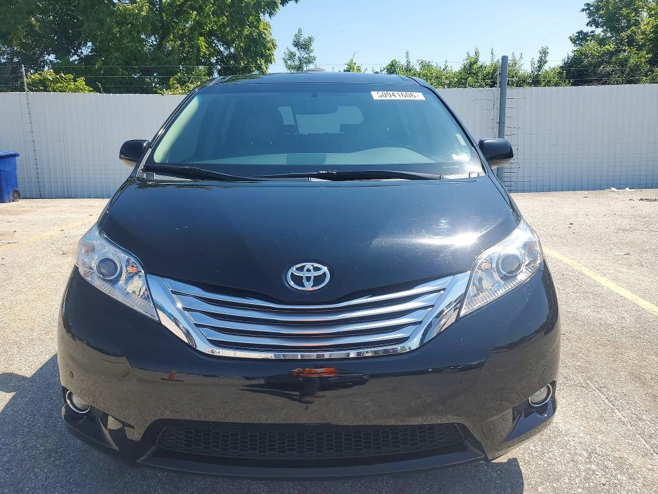 2012 Toyota Sienna VIN 5TDDK3DC2CS042396 COPART salvage auction — SIDE, Salvage Title, sold $4,150 on 2026-07-24 (photo 5)