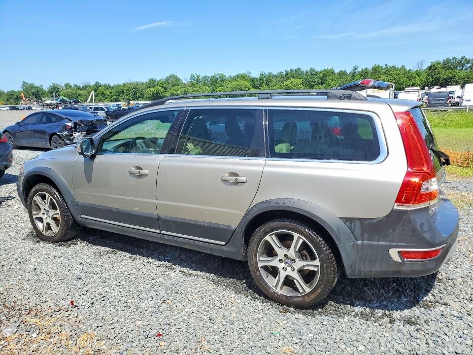 2015 Volvo Xc70 VIN YV4902NM6F1218538 COPART salvage auction — SIDE, Nj - Cert Of Title-Salvage, sold $1,450 on 2026-08-21 (photo 2)