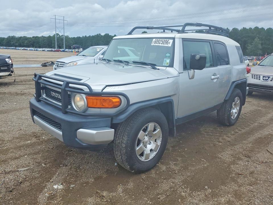 2008 Toyota Fj cruiser VIN JTEZU11F38K002860 COPART salvage auction — MINOR DENT/SCRATCHES, LA - CERTIFICATE OF TITLE (P), sold $3,550 on 2026-07-24 (photo 1)
