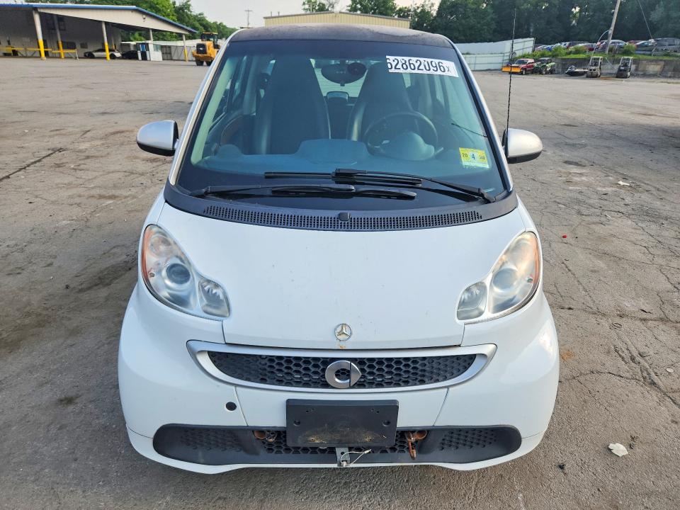 2015 Smart Fortwo VIN WMEEJ3BA9FK806315 COPART salvage auction — MECHANICAL, Nj - Certificate Of Title, sold $350 on 2026-08-03 (photo 5)