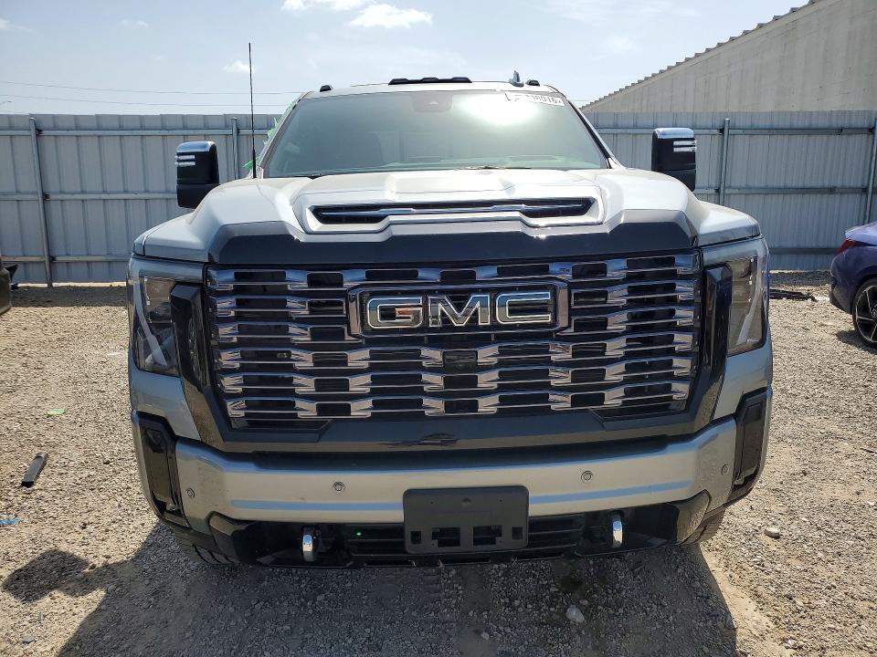 2026 Gmc SIERRA VIN 1GT4UXEYXTF116952 COPART salvage auction — SIDE, Ia - Cert Of Title-Salvage Title, sold $36,000 on 2026-07-29 (photo 5)