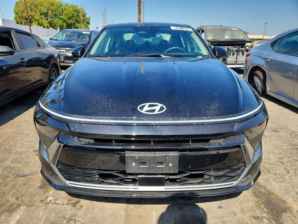 2026 Hyundai Sonata hybrid VIN KMHL24JJ0TA153459 COPART salvage auction — REAR END, CA - NON-REPAIRABLE VEHICLE CERT, sold $8,800 on 2026-08-19 (photo 5)