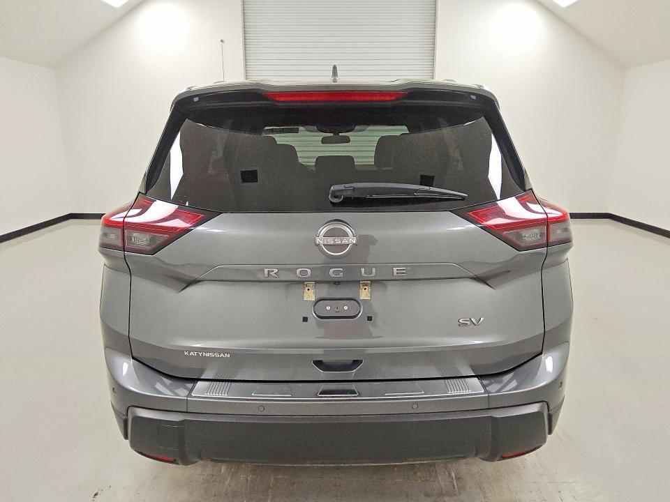 2024 Nissan Rogue VIN 5N1BT3BAXRC739634 COPART salvage auction — MINOR DENT/SCRATCHES, TX - CERTIFICATE OF TITLE, sold $10,700 on 2026-07-30 (photo 6)