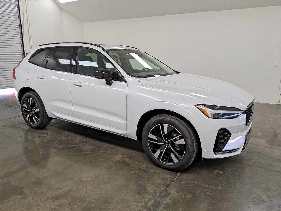2026 Volvo Xc60 VIN YV4M12RC9T1398716 COPART salvage auction — HAIL, Tx - Certificate Of Title, sold $28,250 on 2026-08-04 (photo 4)