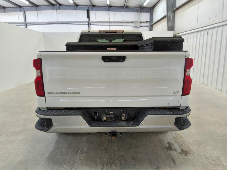 2019 Chevrolet Silverado 1500 VIN 1GCRYDED4KZ369588 COPART salvage auction — MINOR DENT/SCRATCHES, Tx - Certificate Of Title, sold $10,800 on 2026-07-28 (photo 6)