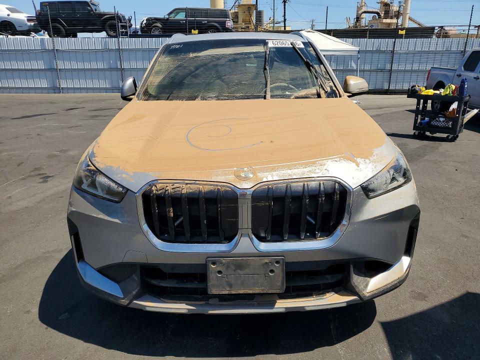 2023 BMW X1 VIN WBX73EF09P5Y03089 COPART salvage auction — WATER/FLOOD, CA - SALVAGE CERTIFICATE, sold $7,200 on 2026-08-17 (photo 5)