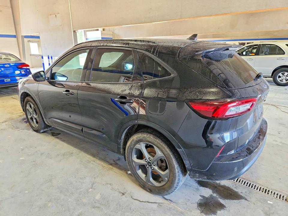 2023 Ford Escape VIN 1FMCU9MN0PUB39331 COPART salvage auction — STRIPPED, Va - Cert Of Title - Salvage, sold $7,600 on 2026-08-21 (photo 2)