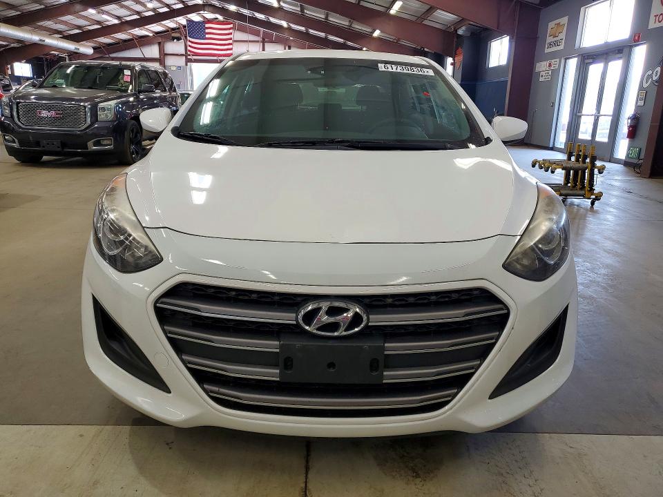 2016 Hyundai Elantra VIN KMHD35LH1GU303701 COPART salvage auction — MINOR DENT/SCRATCHES, MA - CERTIFICATE OF TITLE (P), sold $2,600 on 2026-07-27 (photo 5)