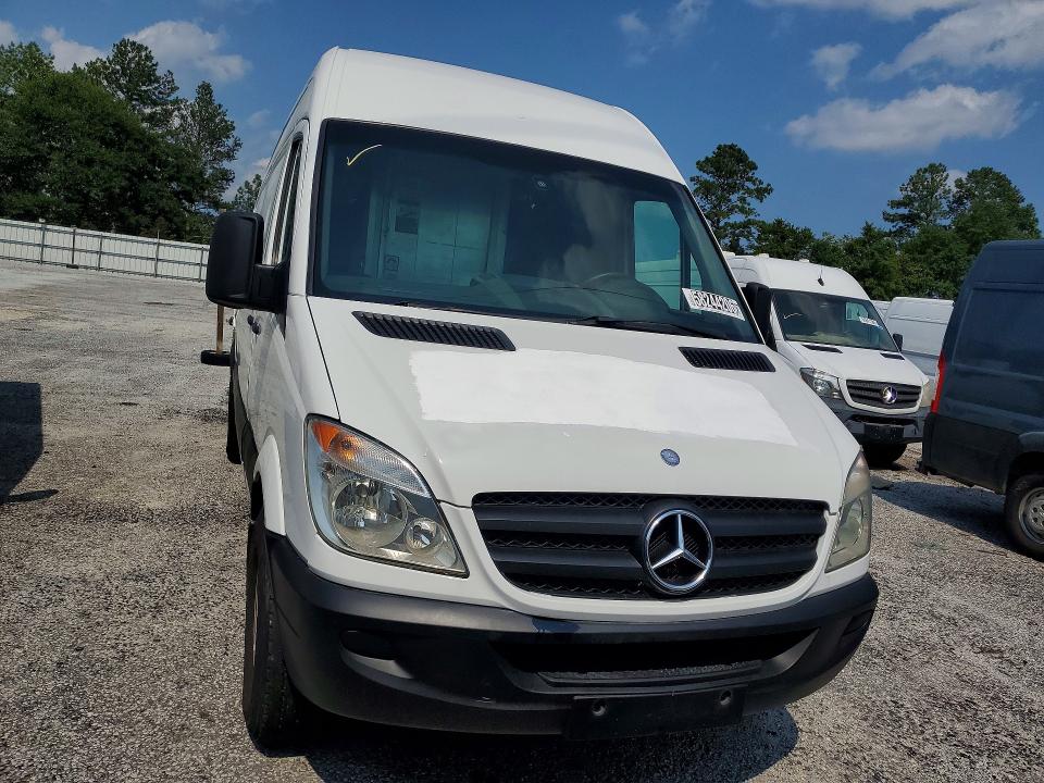 2012 Mercedes-benz Sprinter VIN WD3PE8CB6C5703602 COPART salvage auction — MINOR DENT/SCRATCHES, Ga - Certificate Of Title, sold $125 on 2026-07-30 (photo 5)