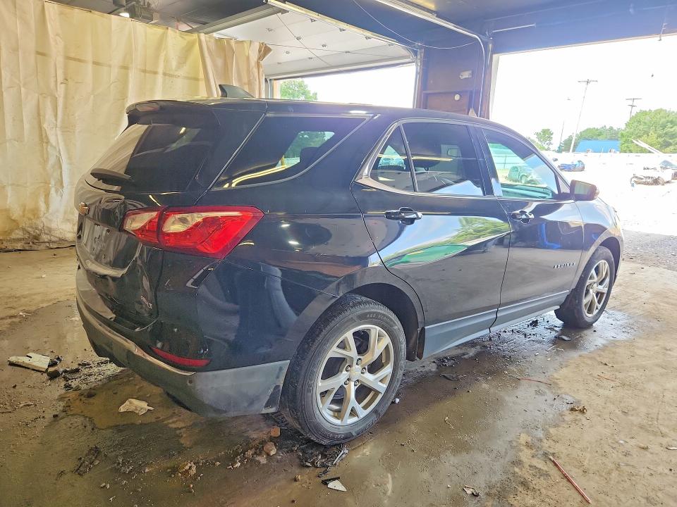 2018 Chevrolet Equinox VIN 2GNAXTEX2J6173817 COPART salvage auction — REAR END, Pa - Certificate Of Salvage, sold $200 on 2026-07-30 (photo 3)
