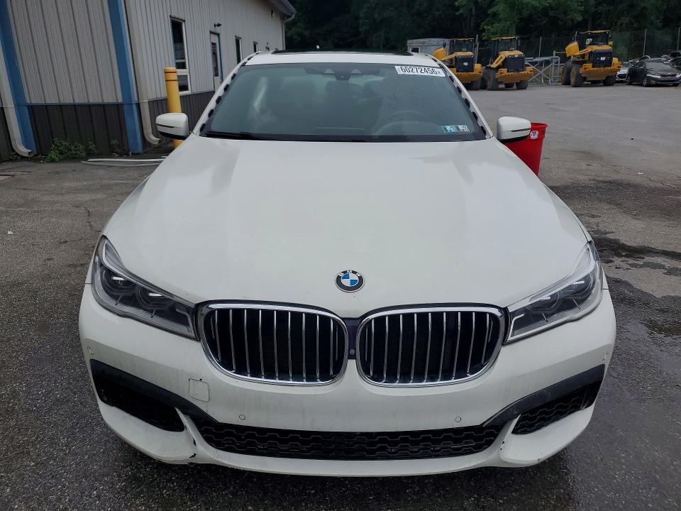 2018 BMW VIN WBA7F2C50JG423747 COPART salvage auction — MINOR DENT/SCRATCHES, Pa - Cert Of Title (P), sold $9,000 on 2026-07-20 (photo 5)