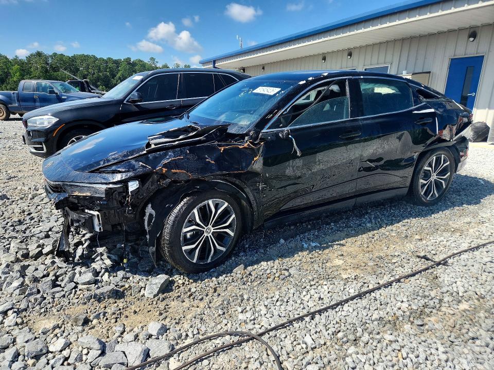 2024 Toyota Crown VIN JTDAAAAF5R3028379 COPART salvage auction — FRONT END, TX - CERTIFICATE OF TITLE, sold $3,600 on 2026-07-28 (photo 1)