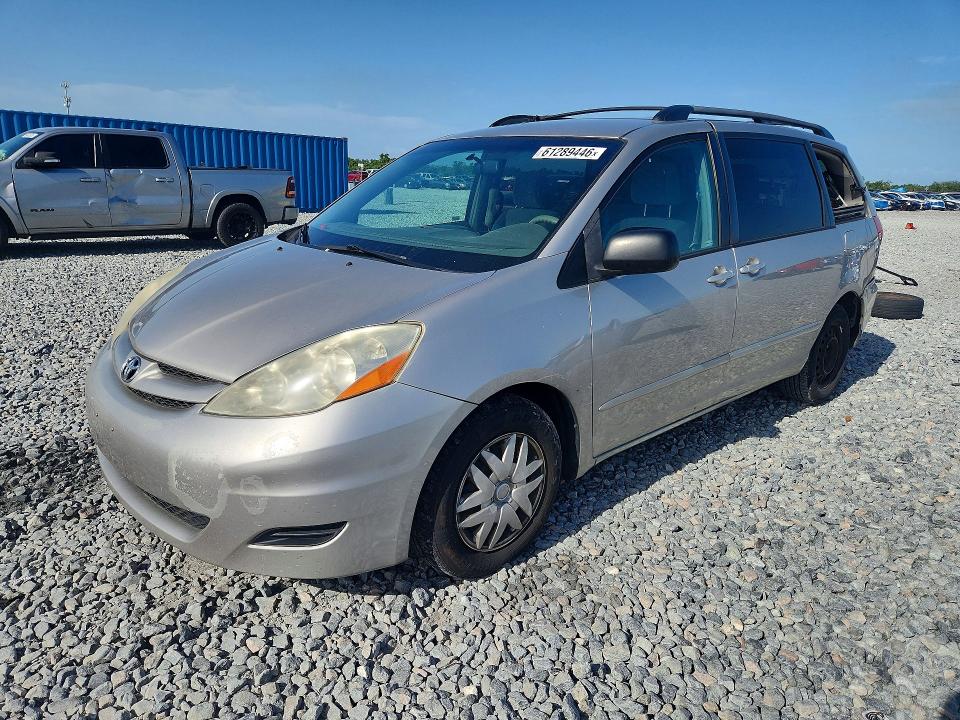 2009 Toyota Sienna VIN 5TDZK23C99S288999 COPART salvage auction — MECHANICAL, Fl - Certificate Of Title, sold $400 on 2026-07-31 (photo 1)