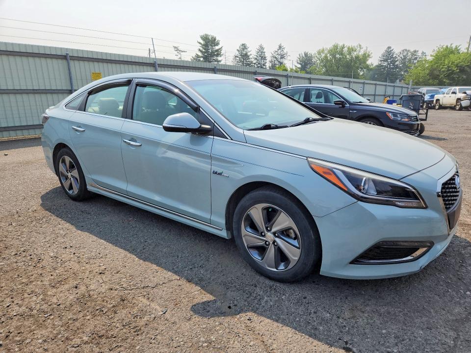 2016 Hyundai Sonata VIN KMHE34L19GA017405 COPART salvage auction — UNDERCARRIAGE, Pa - Certificate Of Salvage, sold $950 on 2026-07-24 (photo 4)