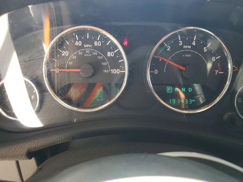 2016 Jeep Wrangler unlimited VIN 1C4BJWDG1GL109897 COPART salvage auction — MINOR DENT/SCRATCHES, Co - Dis/Dlr/Exp Only Clean Title, sold $3,350 on 2026-07-30 (photo 9)