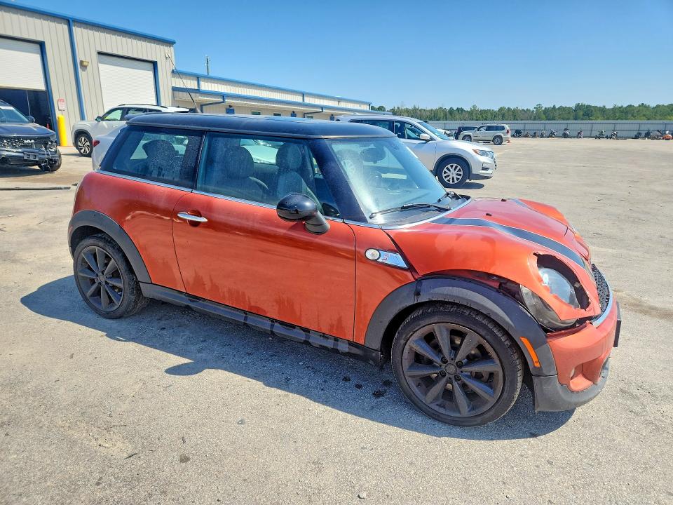 2013 Mini Cooper VIN WMWSV3C53DT390533 COPART salvage auction — FRONT END, Sc - Cert Of Title-Salvage, sold $1,600 on 2026-08-17 (photo 4)