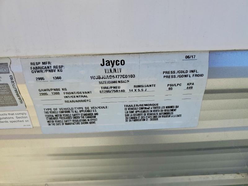 2018 Jayco Jay flight VIN 1UJBJ0AG6J77C0103 COPART salvage auction — VANDALISM, CA - SALVAGE CERTIFICATE, sold $250 on 2026-07-30 (photo 8)