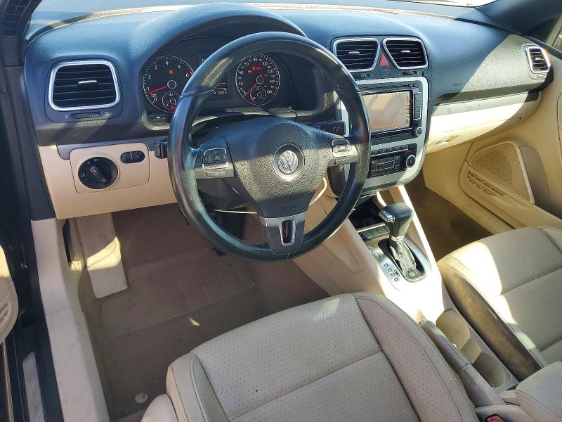 2010 Volkswagen Eos VIN WVWBA7AH7AV019331 COPART salvage auction — FRONT END, Fl - Cert Of Title Slvg Rebuildable, sold $900 on 2026-08-11 (photo 8)