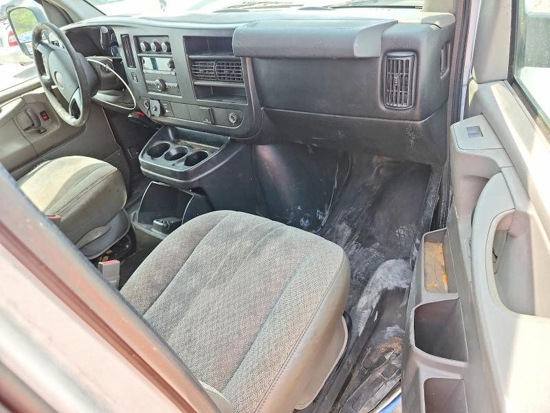 2015 Gmc Savana VIN 1GTW7FCF0F1903020 COPART salvage auction — SIDE, Fl - Cert Of Title Slvg Rebuildable, sold $625 on 2026-07-29 (photo 8)