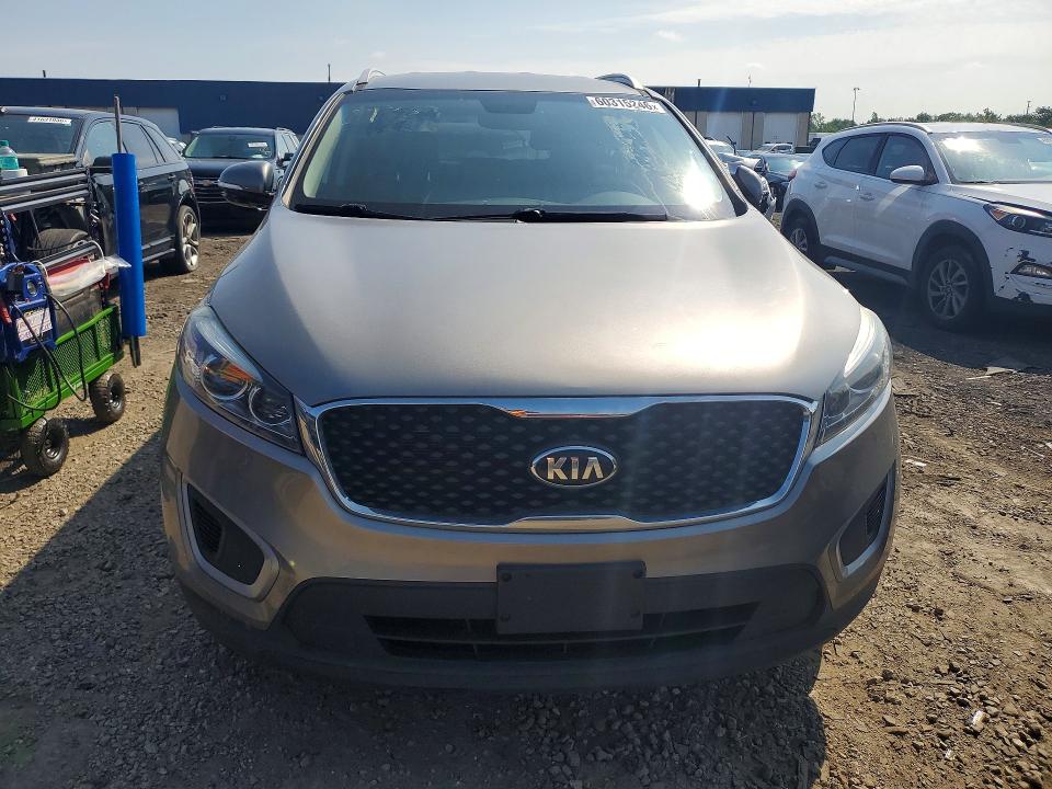 2017 Kia Sorento VIN 5XYPG4A31HG253912 COPART salvage auction — REAR END, Oh - Certificate Of Title, sold $400 on 2026-07-24 (photo 5)