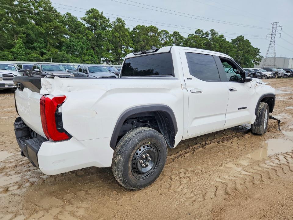2025 Toyota Tundra VIN 5TFLA5DB7SX291335 COPART salvage auction — FRONT END, Az - Cert Of Title - Salvage, sold $21,300 on 2026-07-28 (photo 3)