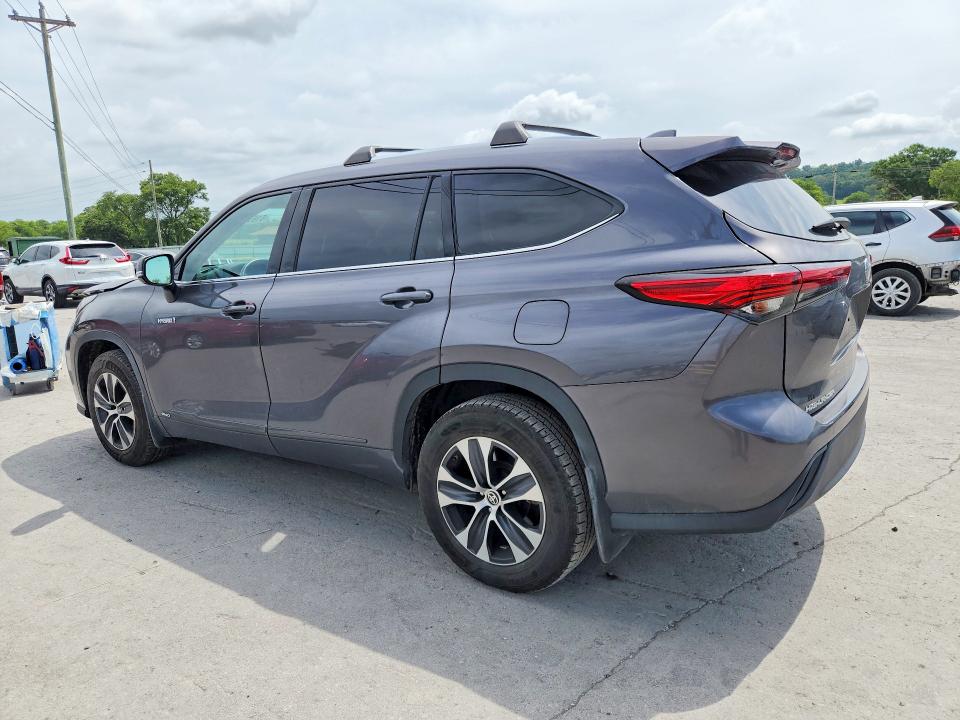 2021 Toyota Highlander VIN 5TDGBRCH5MS033643 COPART salvage auction — FRONT END, Tn - Salvage Certificate, sold $2,050 on 2026-07-27 (photo 2)