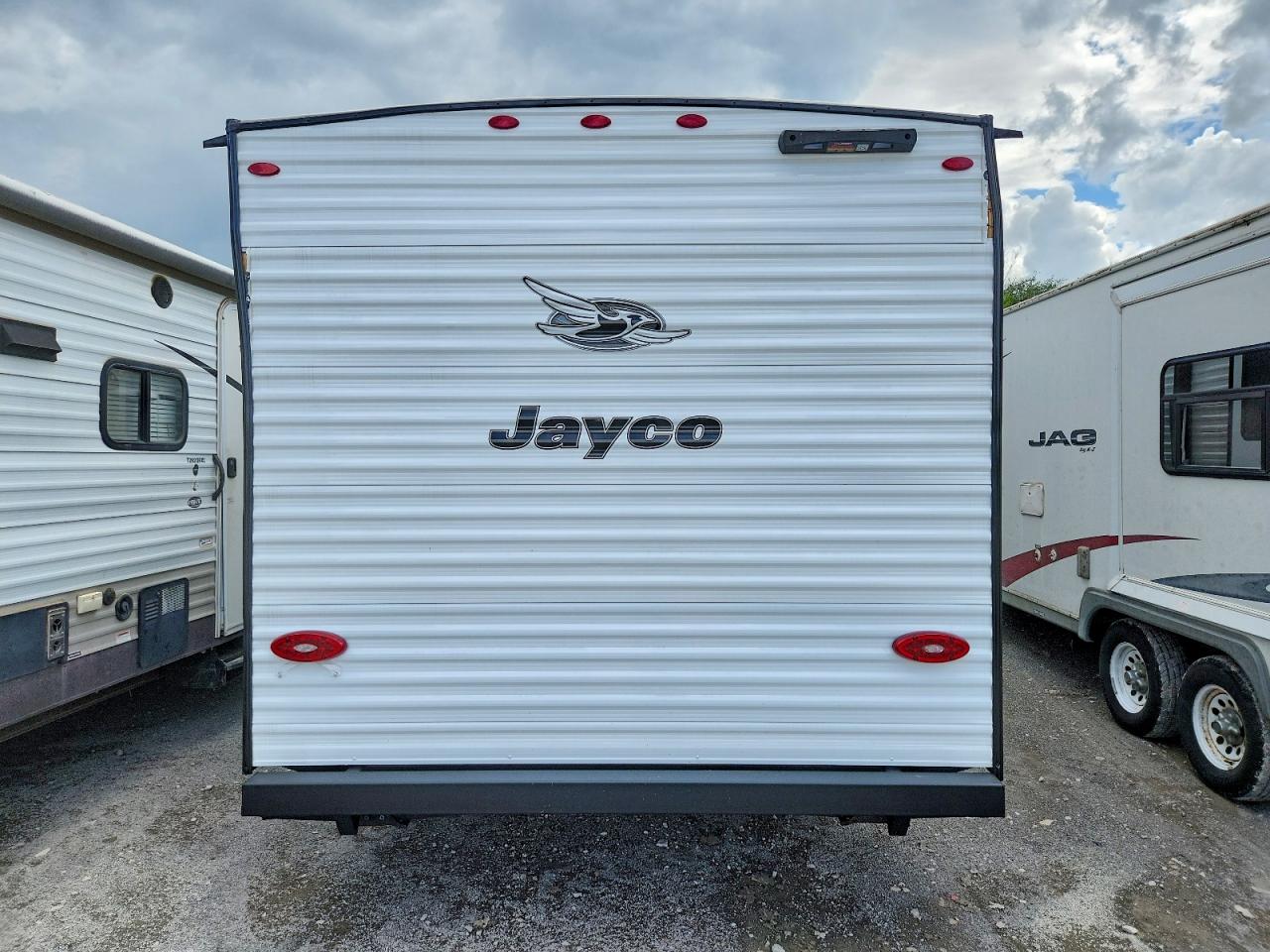 2026 Jayc Jay Flight VIN 1UJBC0AJ9T1Y40364 COPART salvage auction — All Over, IL - SALVAGE CERTIFICATE, sold $2,250 on 2026-10-08 (photo 8)